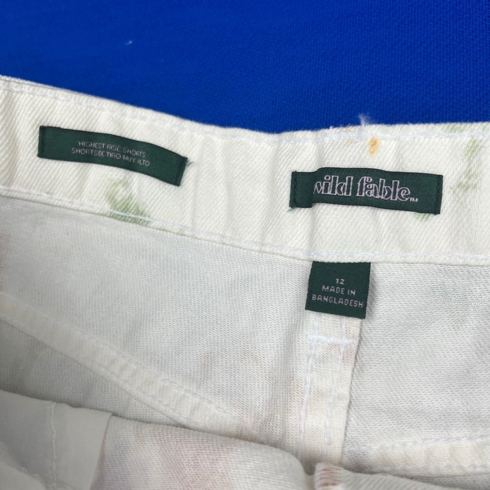 🏷️|•WILD FABLE•| Cute Color Splash Highest Rise Cut Off Jean Short - Picture 4 of 9